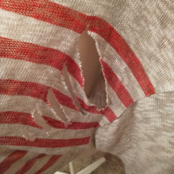 Trendy Distressed American Flag Crop Sweater - Picture 2 of 5